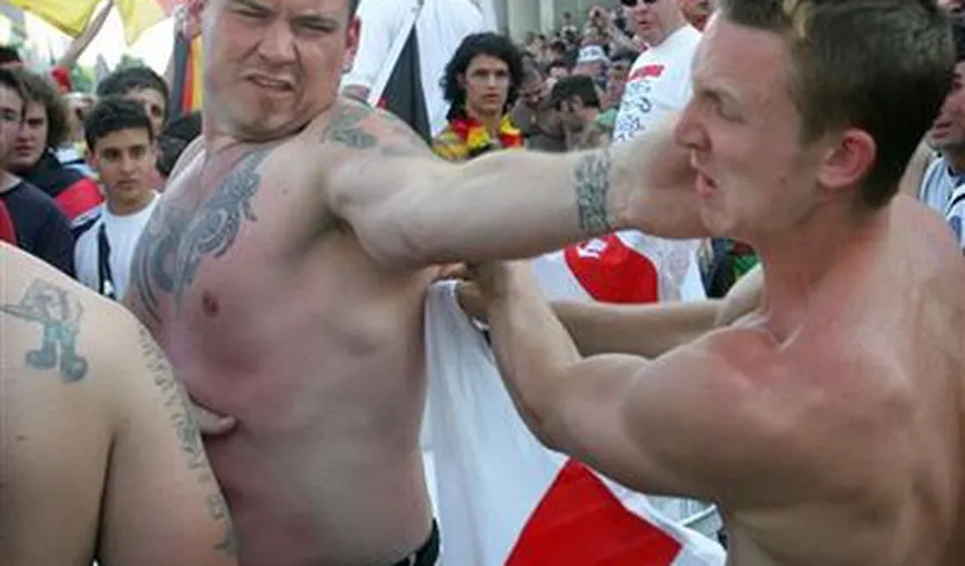 Ucrainienii vor să interzică accesul huliganilor englezi la EURO 2012