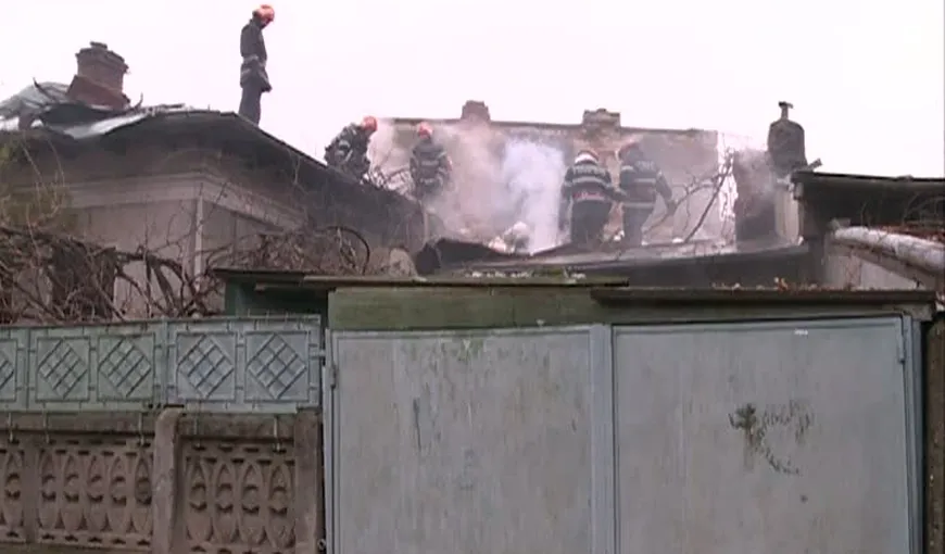 O femeie cu probleme psihice şi-a incendiat casa în Sectorul 3 al Capitalei