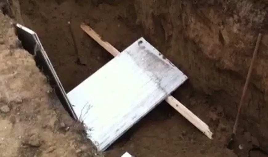 Un muncitor, în stare gravă,, după ce a fost îngropat sub un mal de pământ