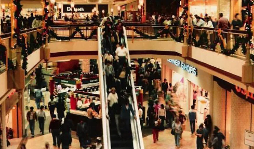 Programul mall-urilor în a doua zi a anului