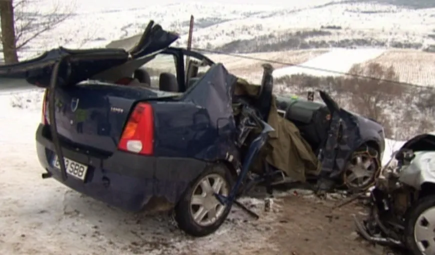Accident grav pe DN1, lângă Făgăraş. O persoană şi-a pierdut viaţa, iar alta a fost rănită