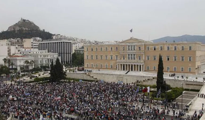 Grecia: Parlamentul adoptă un nou buget de austeritate pentru 2012