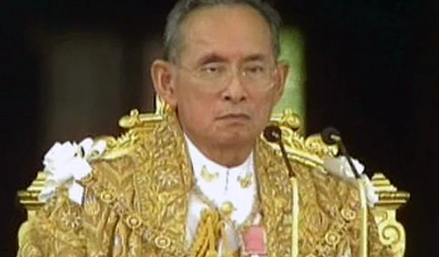 Regele Thailandei împlineşte 84 de ani – VIDEO