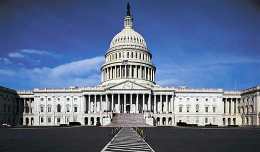 Controversatul proiect SOPA rămâne în aer. Senatul SUA amână votul