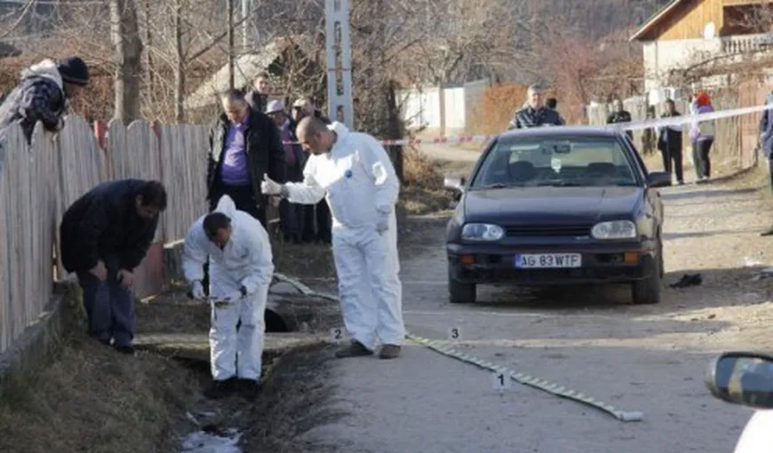 Poliţistul din Argeş care a împuşcat un tânăr şi apoi şi-a tras un glonţ în cap a fost înmormântat