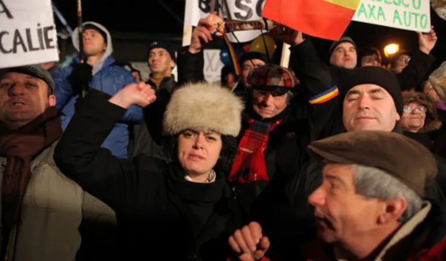 Zeci de oameni au protestat pe ger în Suceava, Fălticeni, Gura Humorului şi Vaslui
