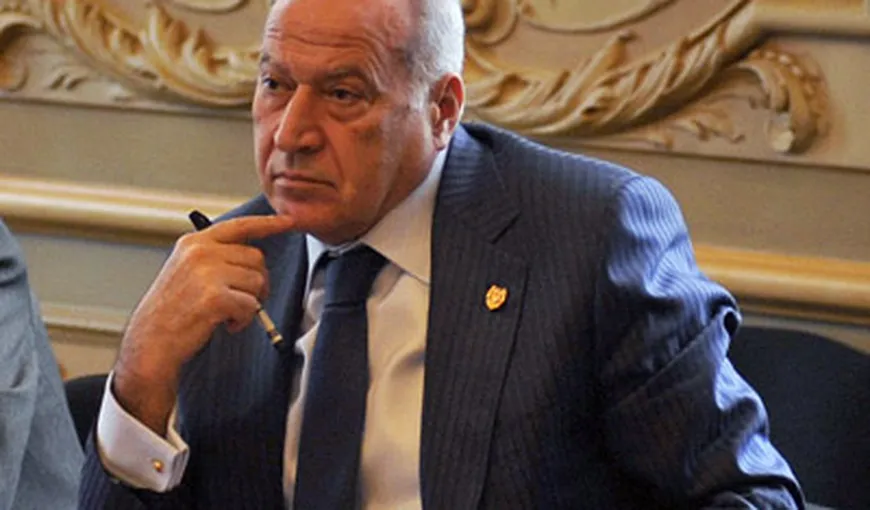„Mogulul” Dan Voiculescu critică puterea, dar face afaceri cu statul