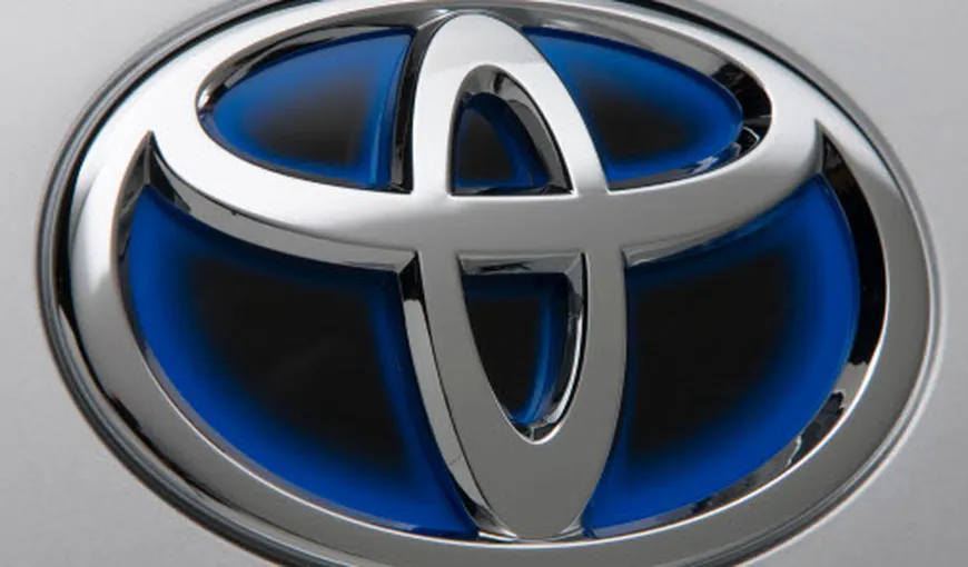Autorităţile americane investighează cazuri de incendii la uşile unor automobile Toyota