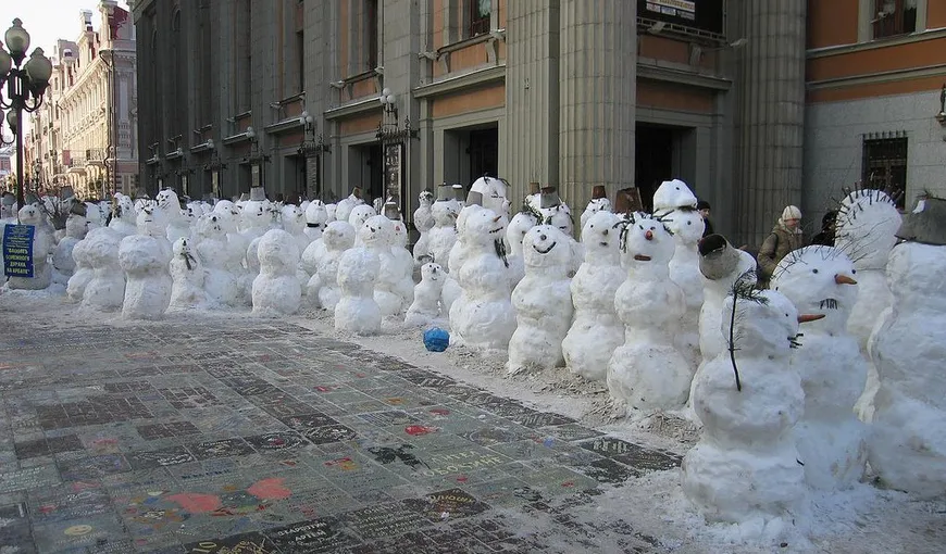 Iată cum poate fi strânsă zăpada de pe străzi FOTO