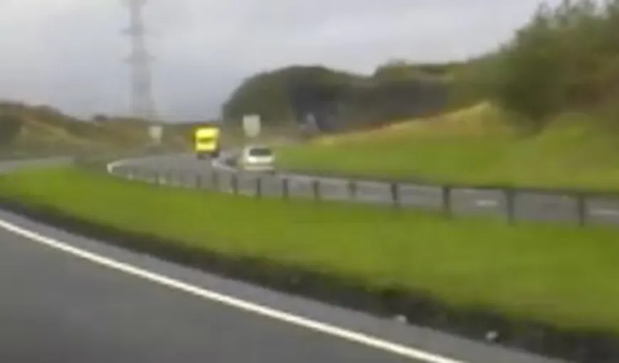 Un şofer teribilist: A condus cu 100km pe oră pe contrasens, în Marea Britanie VIDEO
