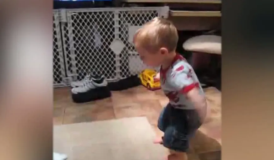 Senzaţie pe internet. Un bebeluş dansează pe „Gettin’ Jiggy With It” VIDEO