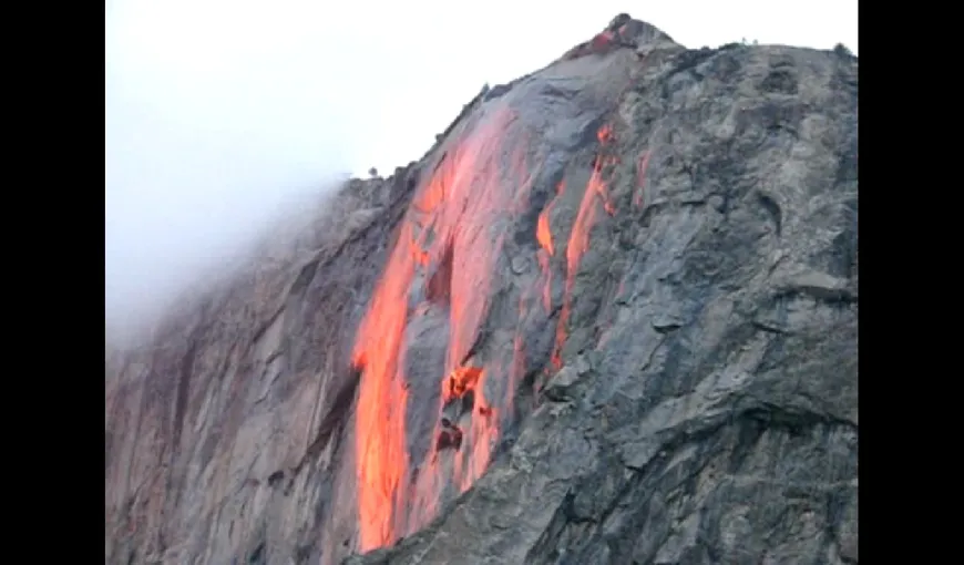 Cascada „de foc” din SUA, fenomen natural unic VIDEO