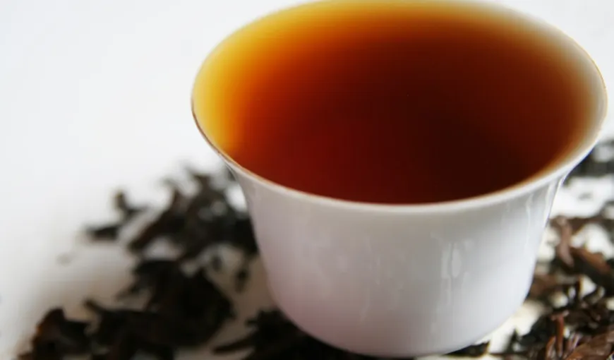 Trei ceşti de ceai negru pe zi protejează inima