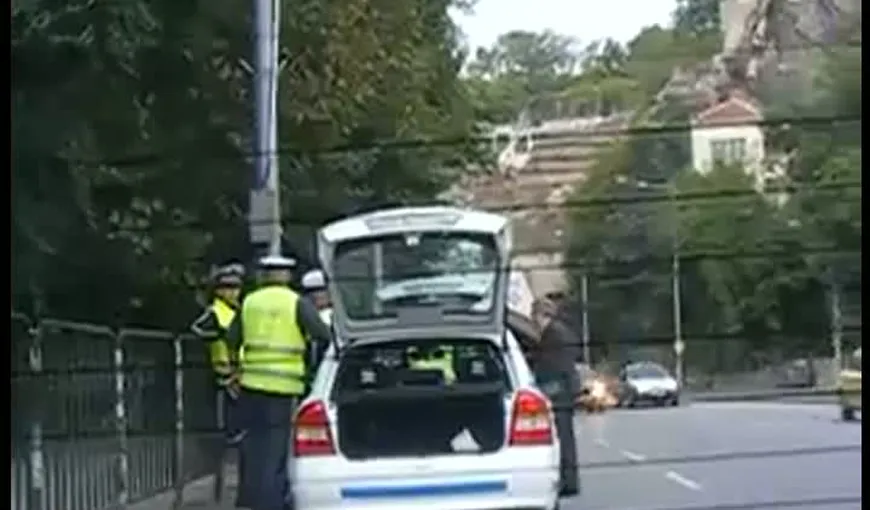 Zece poliţişti corupţi din Bulgaria au fost filaţi cu o maşină românească