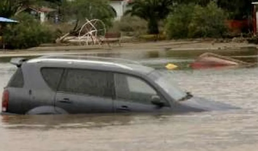 Inundaţiile fac prăpăd în Grecia. 2.000 de oameni au fost evacuaţi