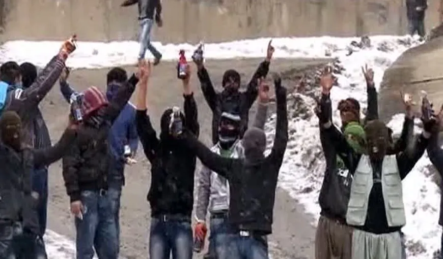 Ciocniri violente între manifestanţii kurzi şi poliţie în Turcia VIDEO