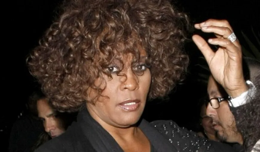 Whitney Houston: O viaţă zbuciumată şi o carieră distrusă de droguri