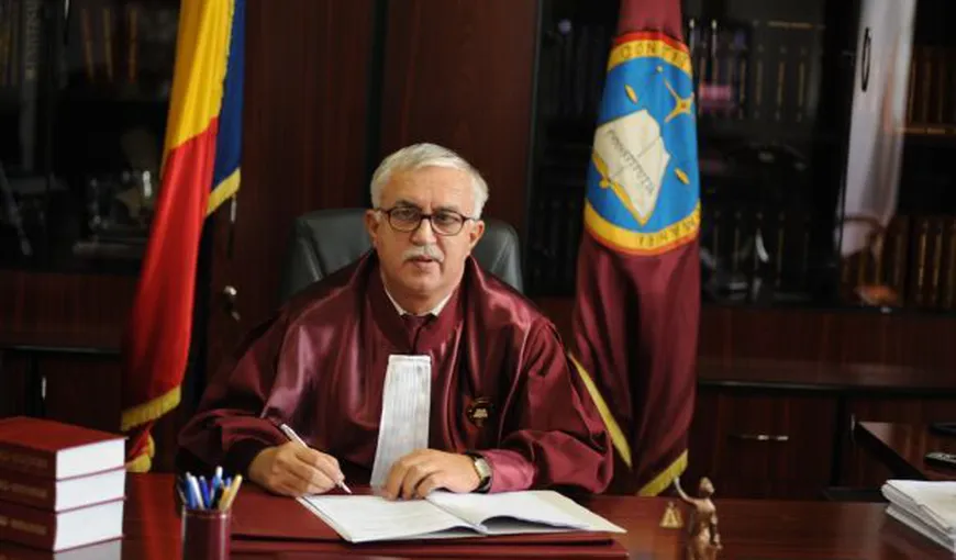 Preşedintele Curţii Constituţionale, Augustin Zegrean, acuzat de minciună şi dezinformare