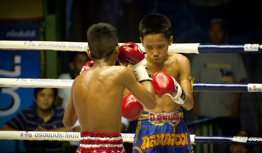 Obligaţi să se bată. Copiii din Thailanda fac box ca să scape de sărăcie VIDEO