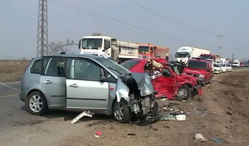 Doi morţi şi trei răniţi, într-un accident rutier pe DN 72 Ploieşti-Târgovişte VIDEO