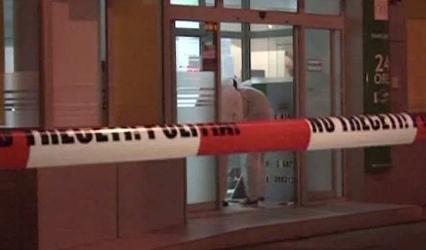 Jaf armat în 40 de secunde la o bancă din Constanţa. Hoţii au furat 20.000 de lei VIDEO