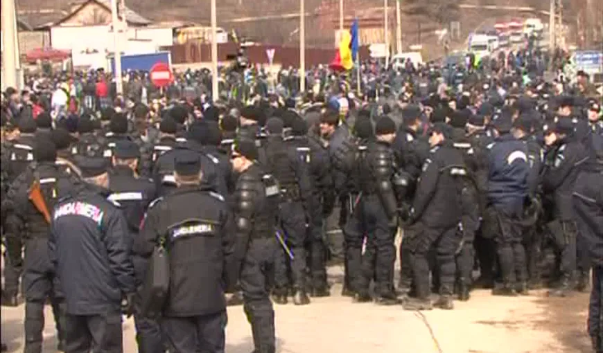 Continuă protestele ortacilor. Liderii minerilor de pe Valea Jiului sunt în drum spre Bucureşti