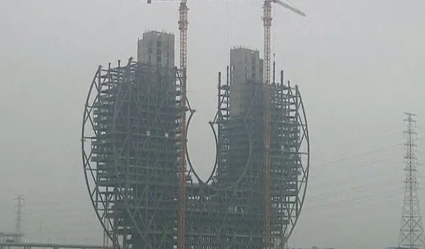Clădire circulară în China VIDEO