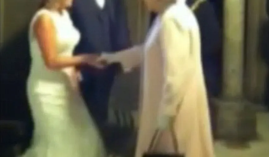 Regina Elisabeta a II-a a apărut pe neaşteptate la o nuntă