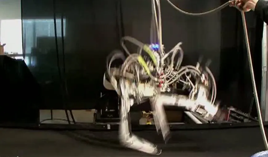 Armata americană a creat cel mai rapid robot din lume VIDEO
