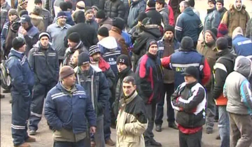 A patra zi de proteste. Minerii au blocat intrarea în Petroşani VIDEO