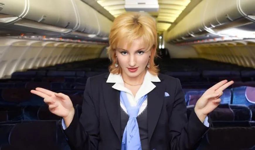 Şcoala Superioară de Avitaţie Civilă caută 40 de stewardese. Vezi aici cât costă cursurile