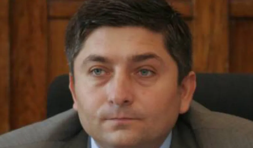 Preşedintele CJ Cluj, Alin Tişe, mai bogat cu 85.000 de euro după botezul fiului