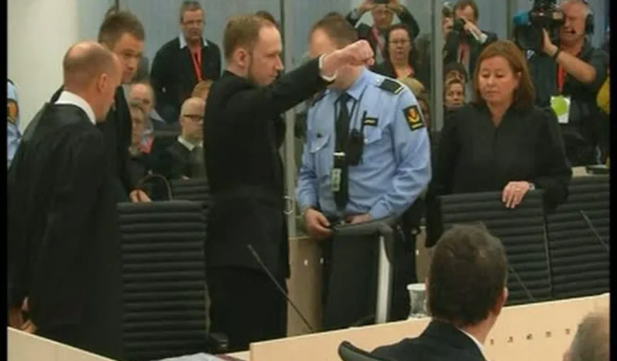 Anders Breivik a plâns la tribunal şi a efectuat salutul nazist în faţa rudelor victimelor VIDEO