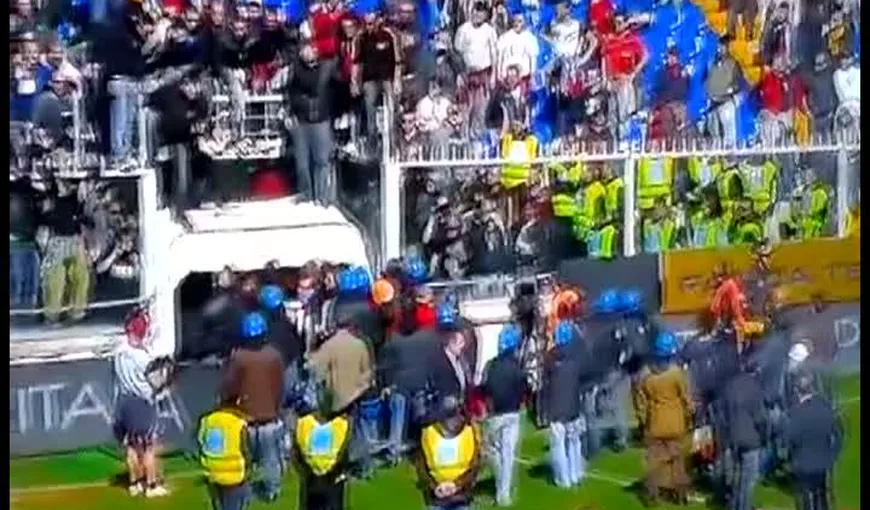 Război pe terenul de fotbal, în Italia. Meciul a fost întrerupt din cauza suporterilor VIDEO