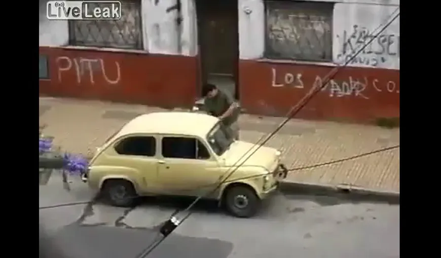 Aşa ceva n-ai mai văzut! Cum se fură o maşină în America de Sud VIDEO