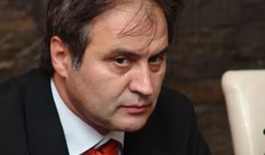 Un senator PDL pleacă după Frunzăverde. Iosif Şecăşan s-a înscris în PNL