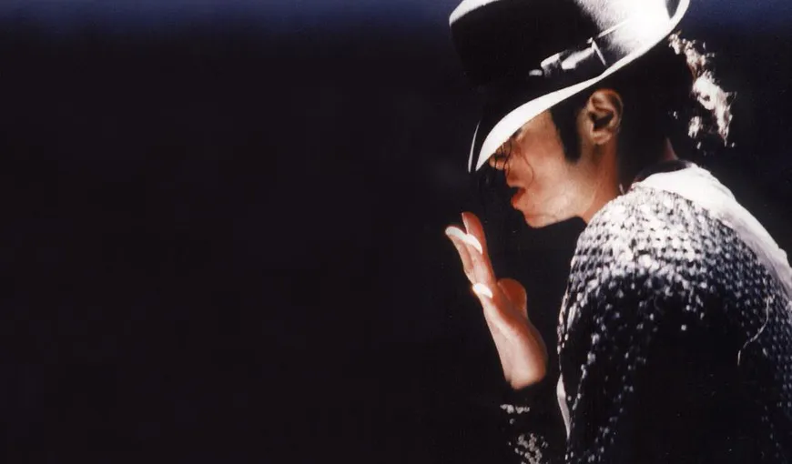 Michael Jackson pleacă într-un turneu împreună cu fraţii săi