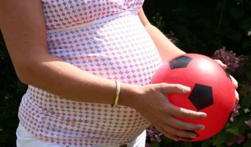 Gravidă de 15 ani, în stare gravă la spital după a încercat să-şi provoace un avort