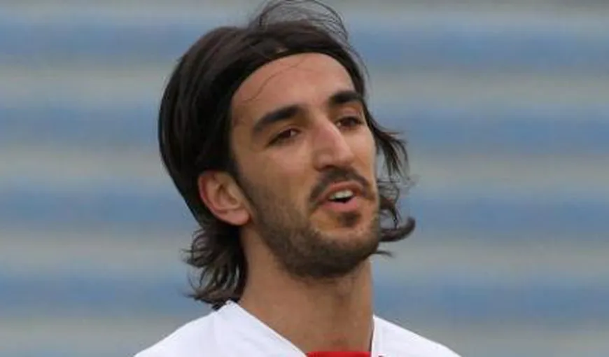 Un fotbalist al echipei Livorno a murit pe teren după ce a făcut infarct VIDEO