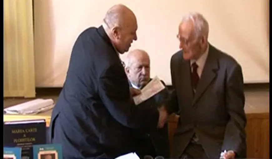 Un fost dascăl din judeţul Prahova a împlinit vârsta de 100 de ani VIDEO