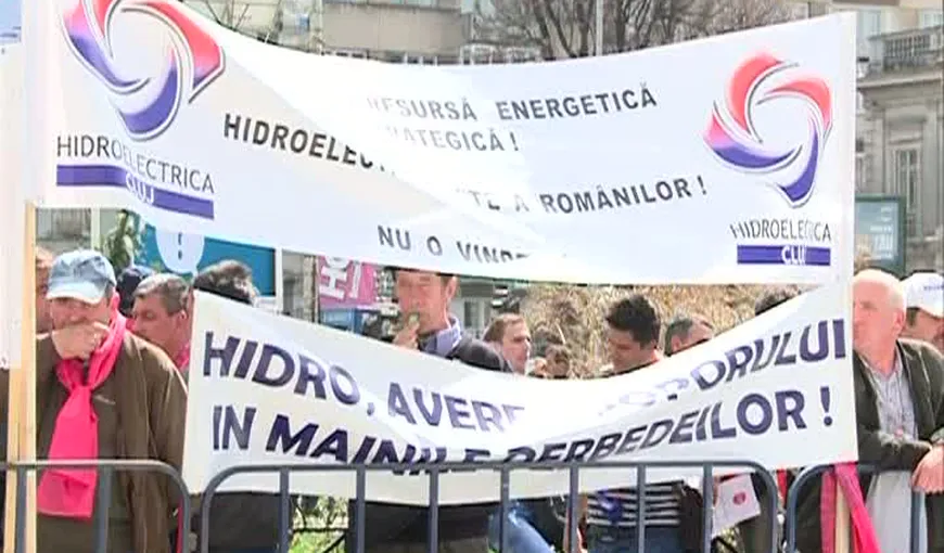 Protest al angajaţilor Hidroelectrica la Ministerul Economiei