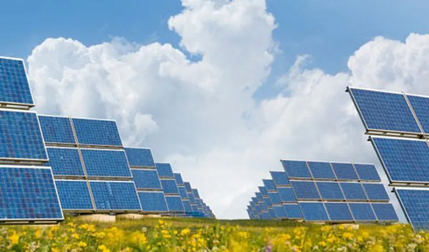 Economica.net: Din 2021, proprietarii de parcuri fotovoltaice vor primi certificate verzi de 200 de euro pe MWh produs