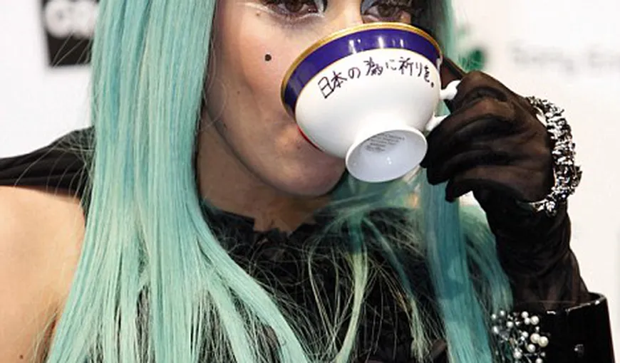 O ceaşcă de ceai folosită de Lady Gaga în Japonia, vândută la licitaţie. Vezi cu cât