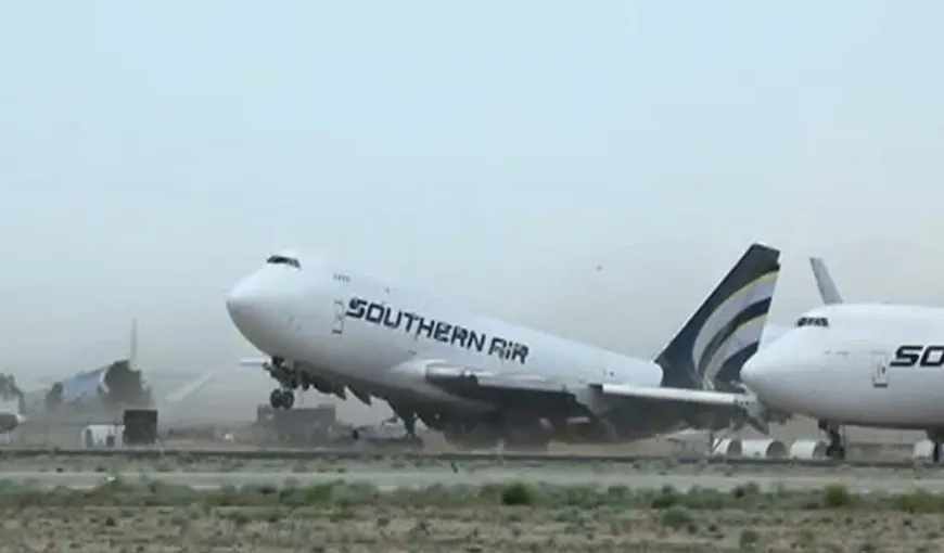 INCREDIBIL: Vântul a ridicat un Boeing de la sol VIDEO