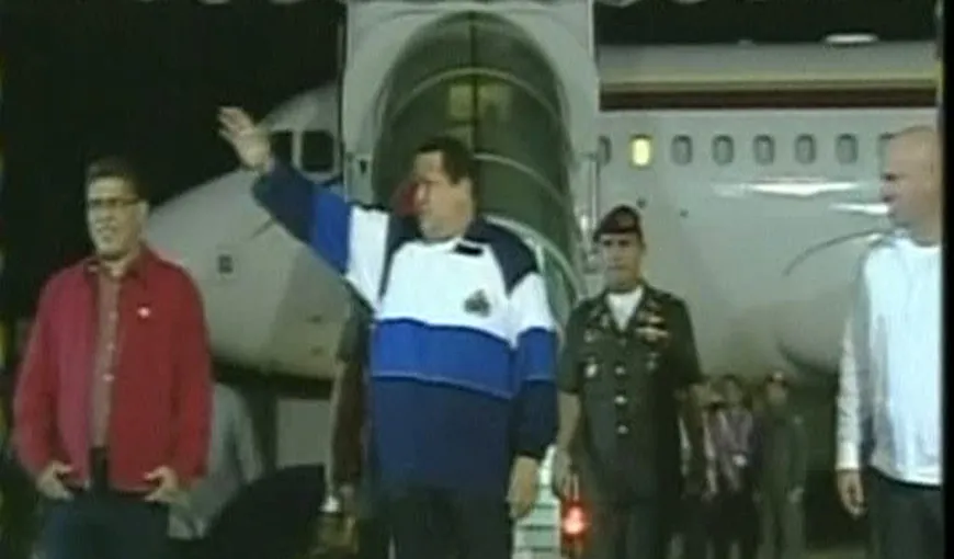 Hugo Chavez s-a întors în Venezuela şi a anunţat succesul radioterapiei sale