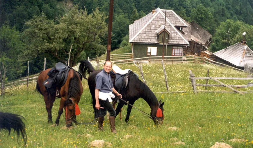 CONCEDII ALTFEL: Vacanţa călare, la poalele munţilor Făgăraş