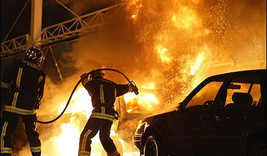 INCENDIU VIOLENT la Paris. 17 persoane au fost rănite, 5 sunt în stare gravă