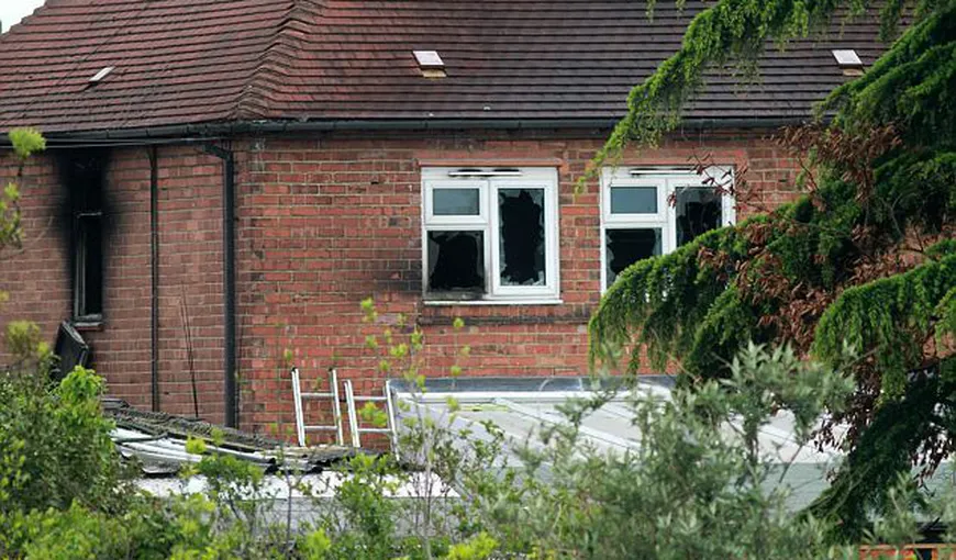 DRAMĂ. Cinci copii au murit într-un incendiu în Marea Britanie, o femeie este bănuită de crimă