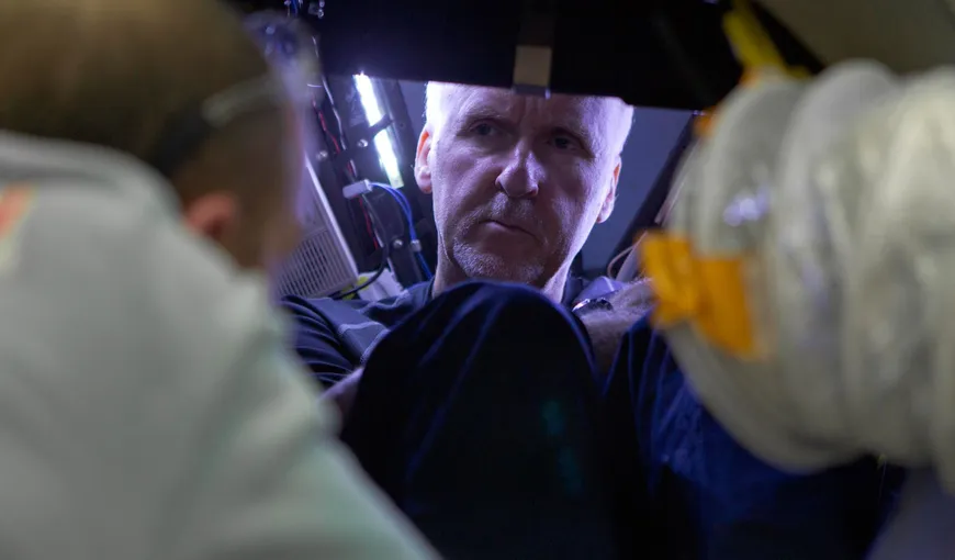 Istorica scufundare a lui James Cameron la 10.000 de metri sub mări, într-un nou documentar