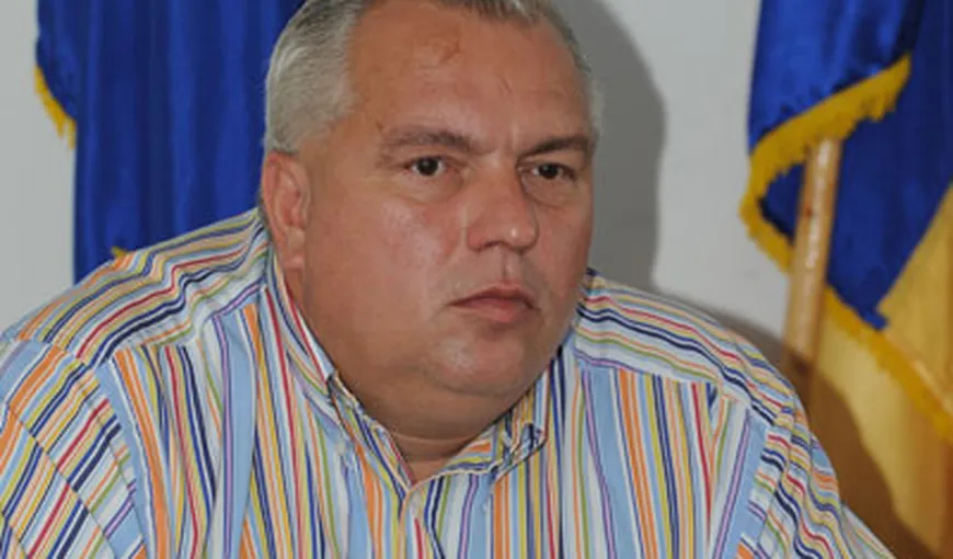 Constantinescu: Anulăm PNDI şi dăm banii în 3 tranşe salariaţilor şi pensionarilor